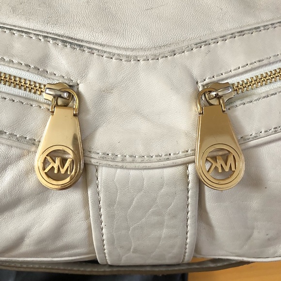 Michael Kors Handbag - Picture 3 of 8